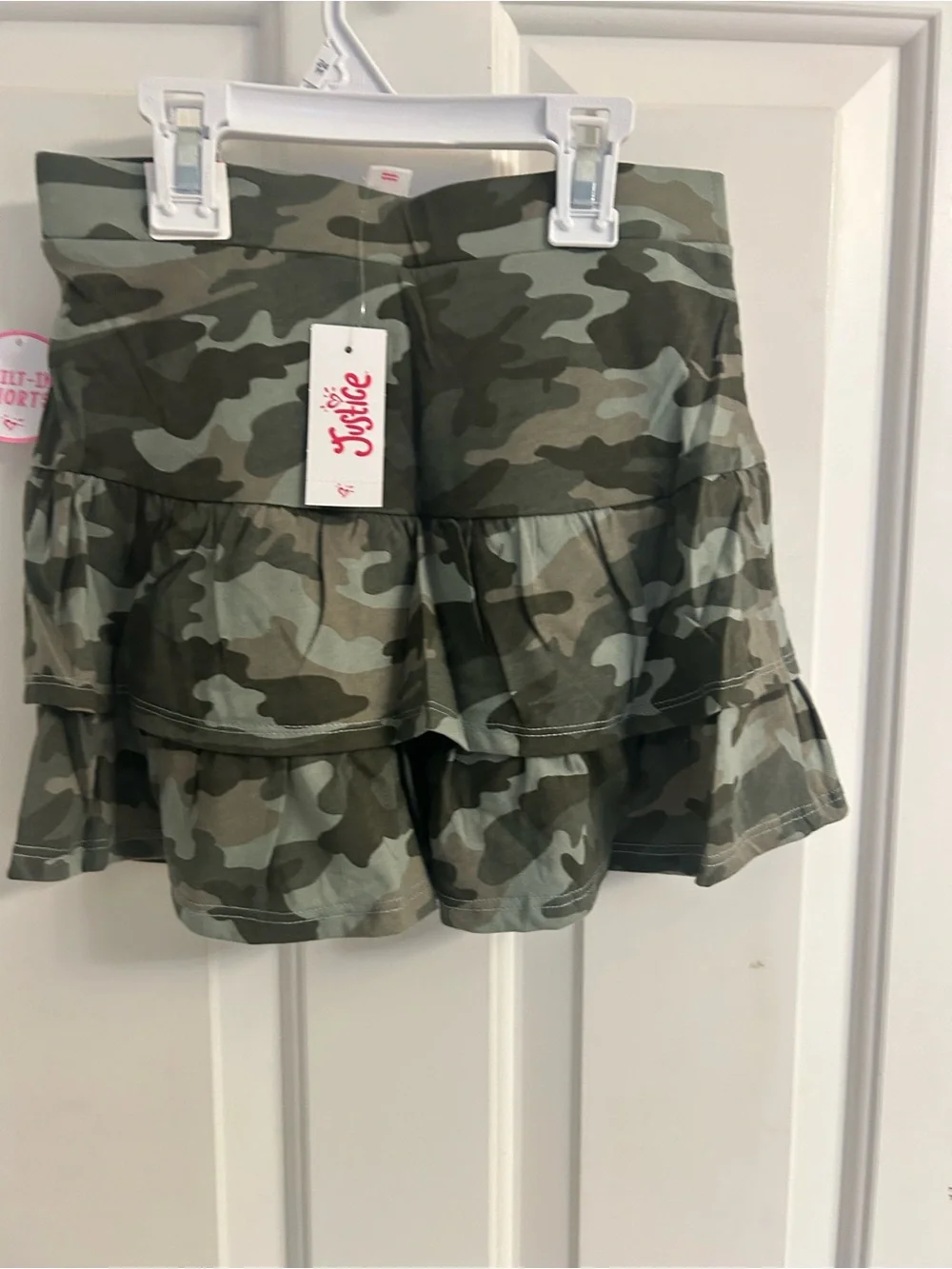 NWT-Girls Justice Girls Camo Tiered Skort in Green and Olive